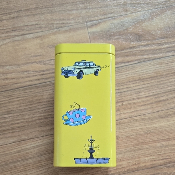 Friends Yellow Tea Tin - Afternoon Blend - Picture 2 of 6
